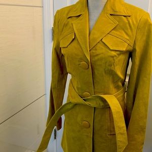 Size 6 Kenar Yellow 100% leather 3/4 jacket with 3 buttons, fully lined